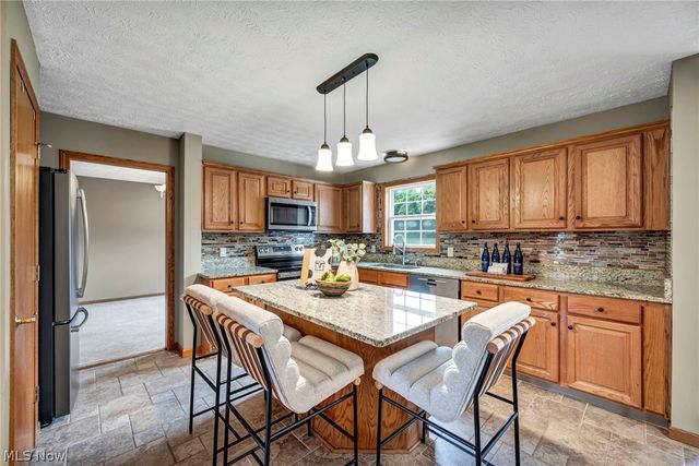 690 River Bend Boulevard, Kent, OH 44240