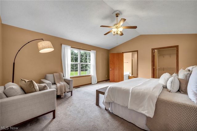 690 River Bend Boulevard, Kent, OH 44240