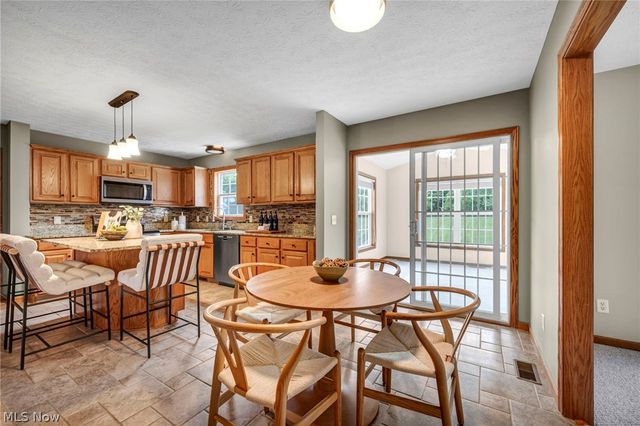 690 River Bend Boulevard, Kent, OH 44240
