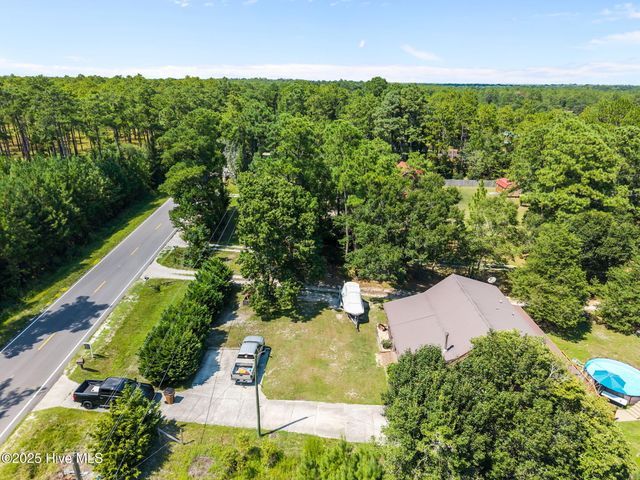 555 Highway 172 Highway, Hubert, NC 28539