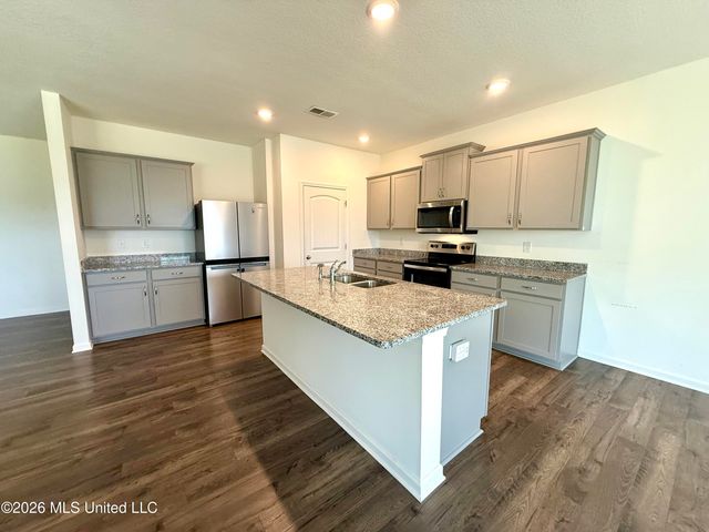 161 Twin Lakes Drive, Byhalia, MS 38611