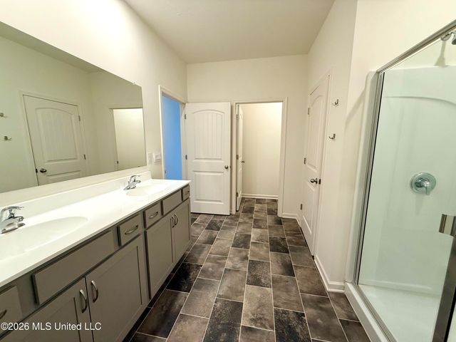 161 Twin Lakes Drive, Byhalia, MS 38611