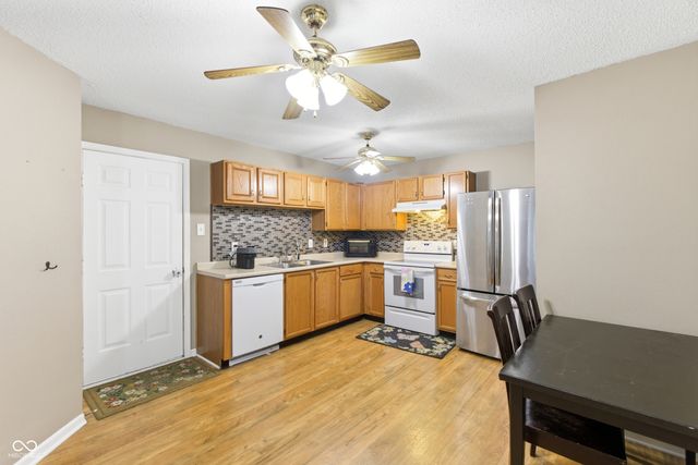 10688 Glenayr Drive, Camby, IN 46113