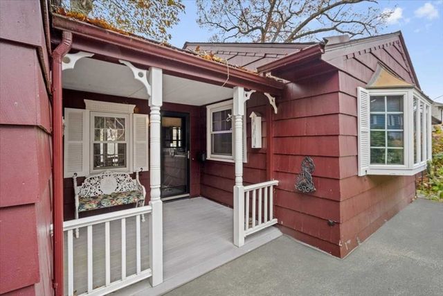 113 Indian Hill Rd, Worcester, MA 01606