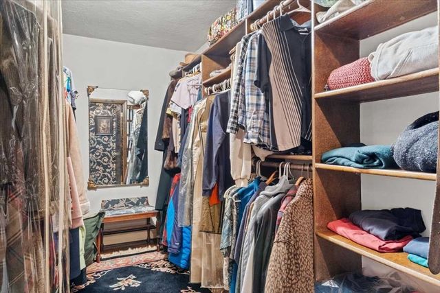 113 Indian Hill Rd, Worcester, MA 01606