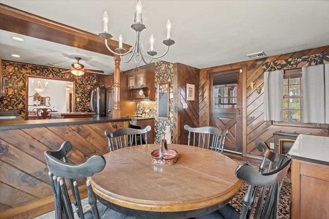 113 Indian Hill Rd, Worcester, MA 01606