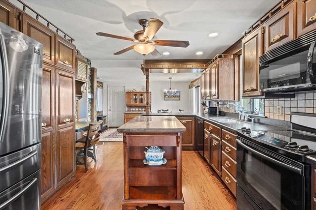 113 Indian Hill Rd, Worcester, MA 01606