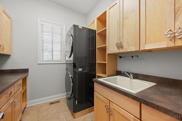 8678 Hampton Bay Place, Deerfield Twp., OH 45040