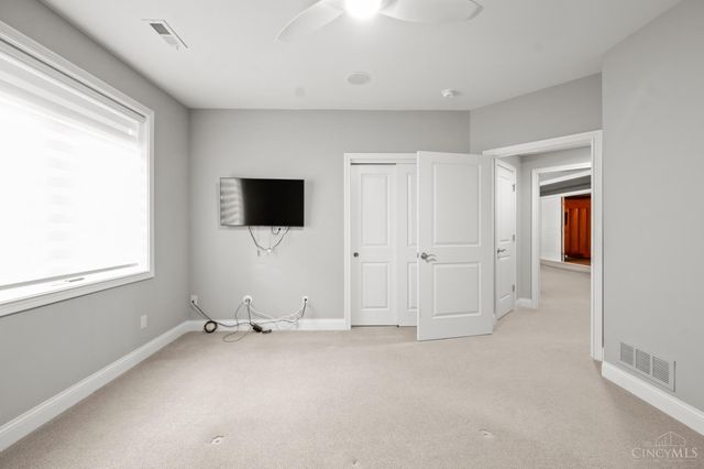 8678 Hampton Bay Place, Deerfield Twp., OH 45040