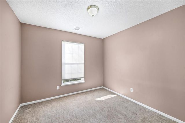 1007 SW Blue Branch Drive, Grain Valley, MO 64029