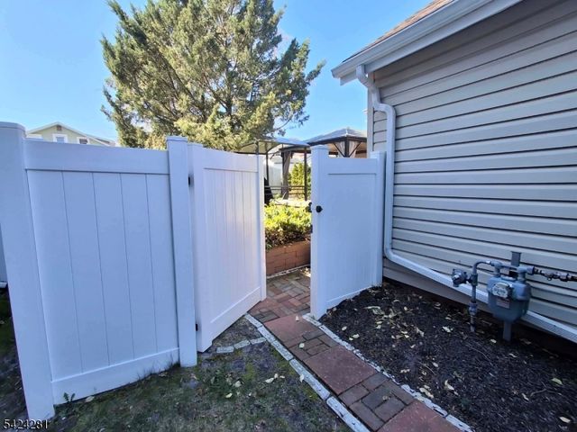 58 Lakewood Ave, Keansburg Boro, NJ 07734