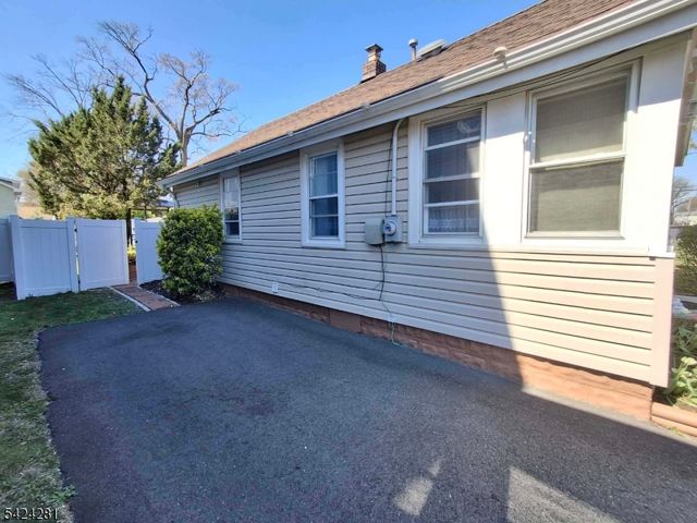 58 Lakewood Ave, Keansburg Boro, NJ 07734