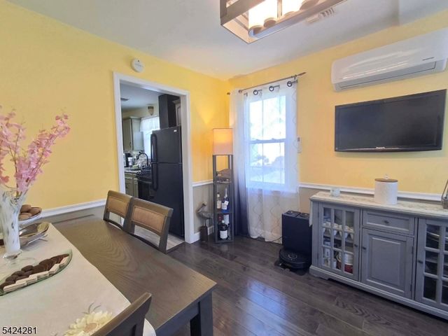 58 Lakewood Ave, Keansburg Boro, NJ 07734