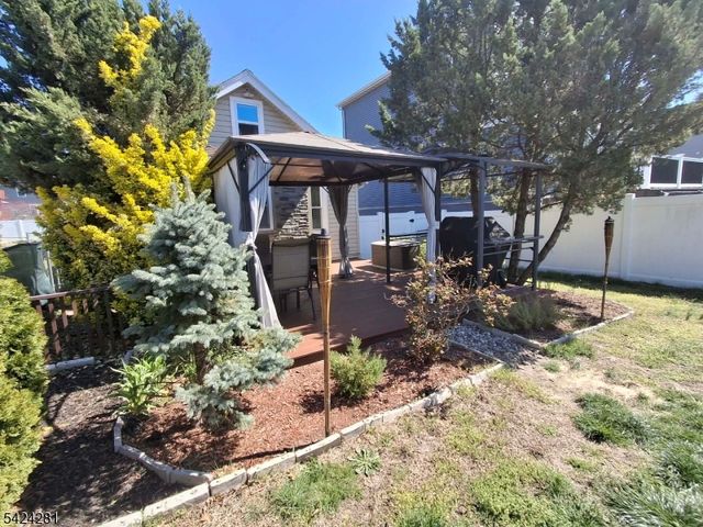 58 Lakewood Ave, Keansburg Boro, NJ 07734