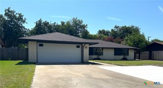 821 S Roy Reynolds Drive, Harker Heights, TX 76548