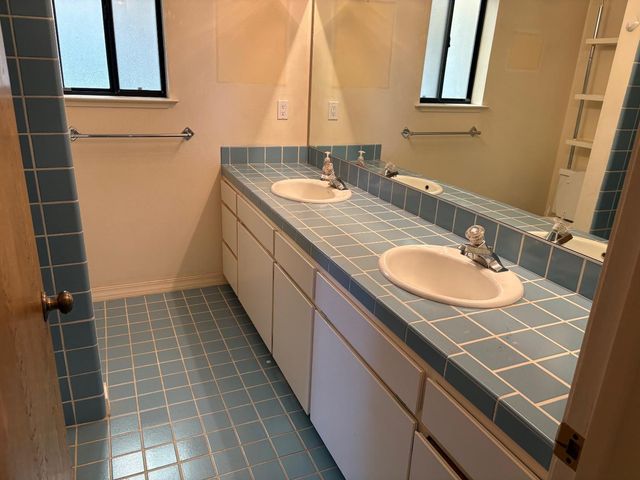 570 Timmy Avenue, Clovis, CA 93612