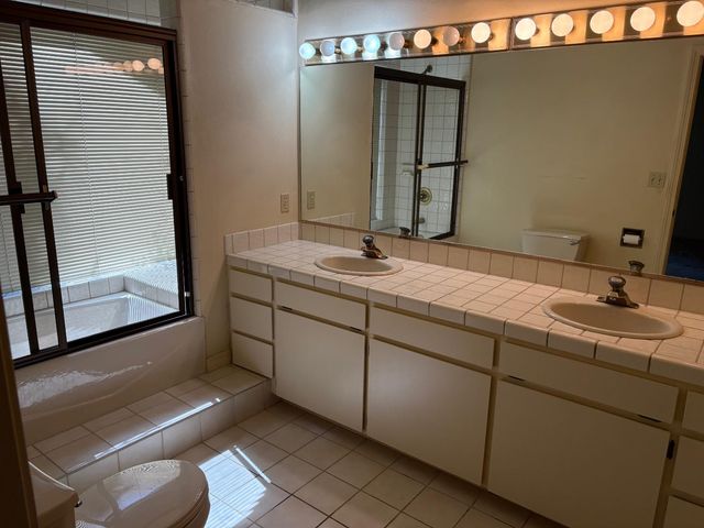 570 Timmy Avenue, Clovis, CA 93612