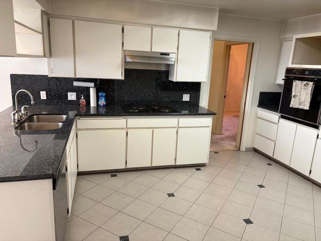 570 Timmy Avenue, Clovis, CA 93612