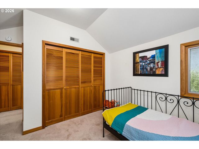 2310 DOUGLAS Dr, Eugene, OR 97405