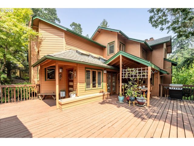 2310 DOUGLAS Dr, Eugene, OR 97405