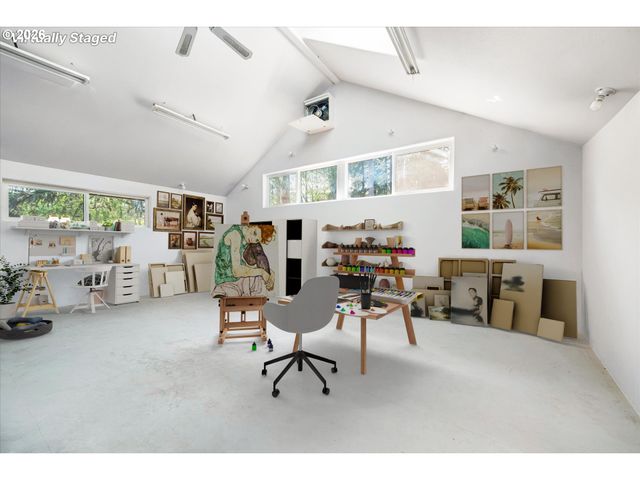 2310 DOUGLAS Dr, Eugene, OR 97405
