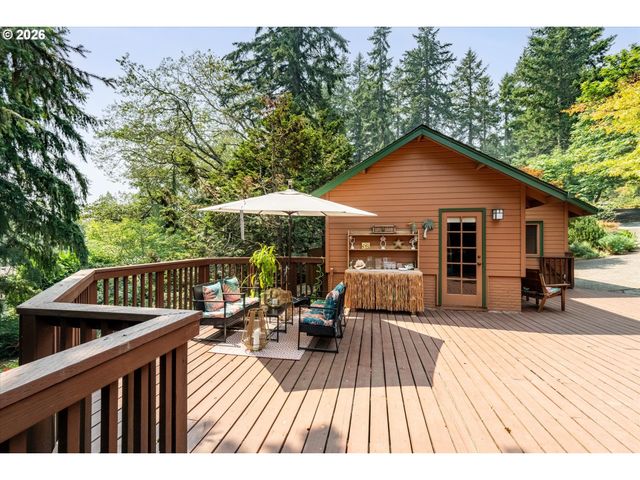 2310 DOUGLAS Dr, Eugene, OR 97405