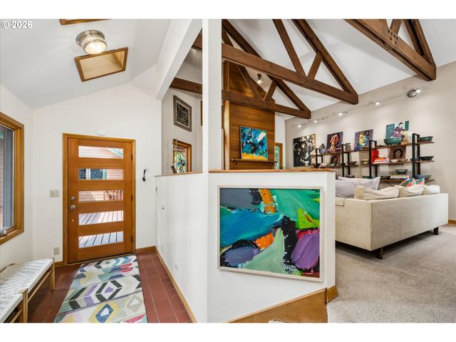 2310 DOUGLAS Dr, Eugene, OR 97405