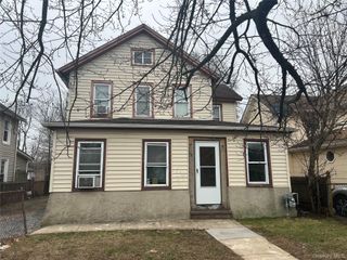 73 Raynor Street, Freeport, NY 11520