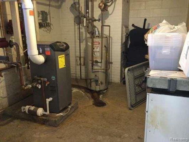 575 Louisa Street, Flint, MI 48503