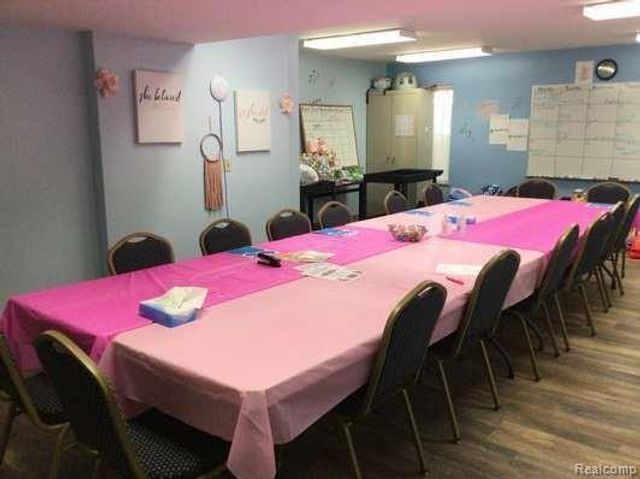 575 Louisa Street, Flint, MI 48503