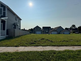 1622 N 21ST STREET, Milwaukee, WI 53205