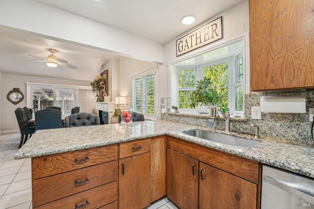 4233 Brookshire Cir, Santa Rosa, CA 95405