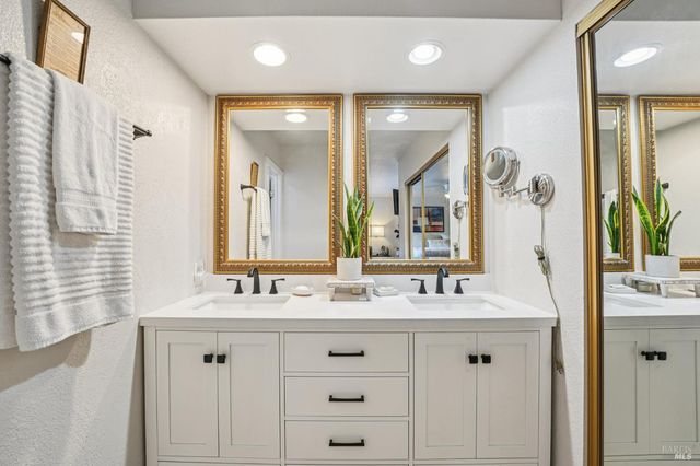 4233 Brookshire Cir, Santa Rosa, CA 95405