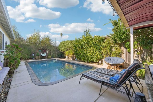 4233 Brookshire Cir, Santa Rosa, CA 95405