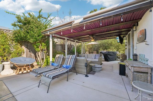 4233 Brookshire Cir, Santa Rosa, CA 95405