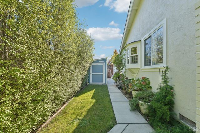 4233 Brookshire Cir, Santa Rosa, CA 95405