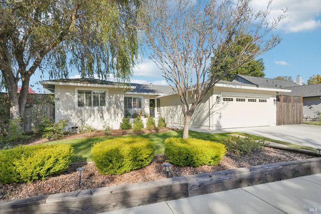 4233 Brookshire Cir, Santa Rosa, CA 95405