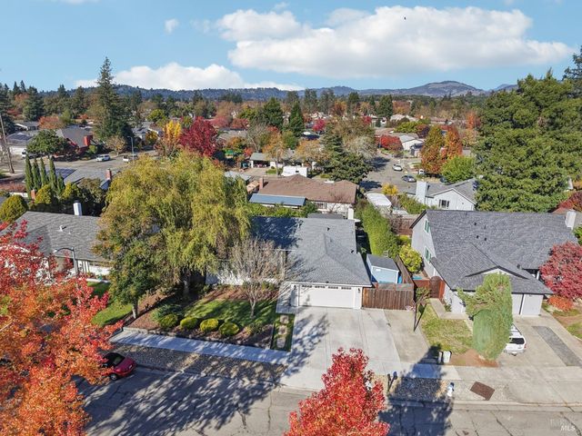 4233 Brookshire Cir, Santa Rosa, CA 95405