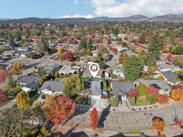 4233 Brookshire Cir, Santa Rosa, CA 95405