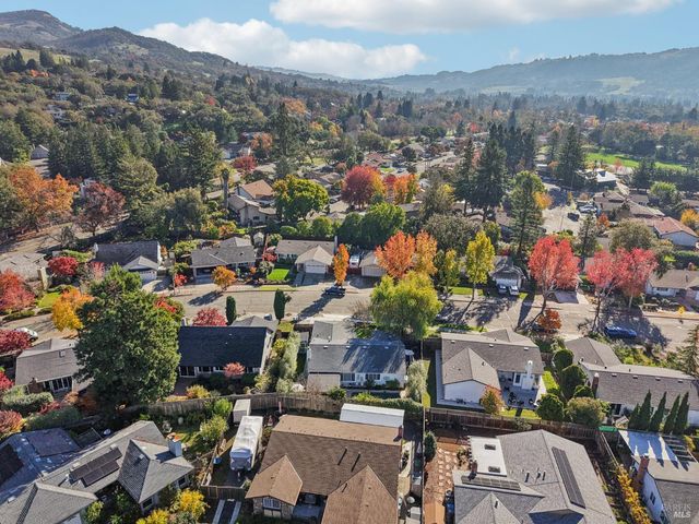 4233 Brookshire Cir, Santa Rosa, CA 95405