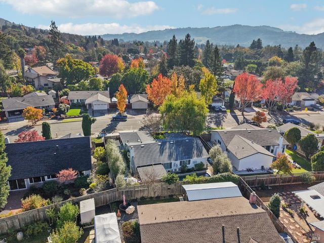4233 Brookshire Cir, Santa Rosa, CA 95405