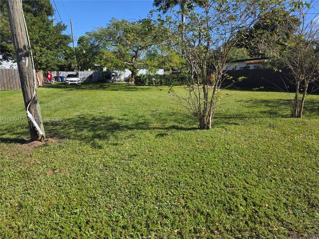 811 NE 14th Ct, Fort Lauderdale, FL 33304