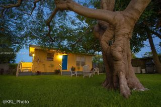 811 NE 14th Ct, Fort Lauderdale, FL 33304