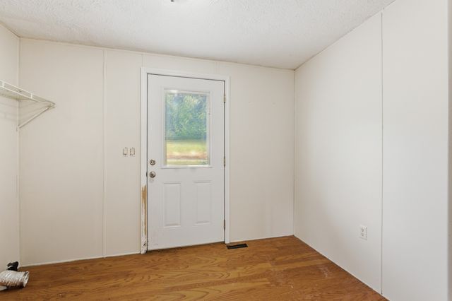 6101 Spring Creek Rd, Cookeville, TN 38506