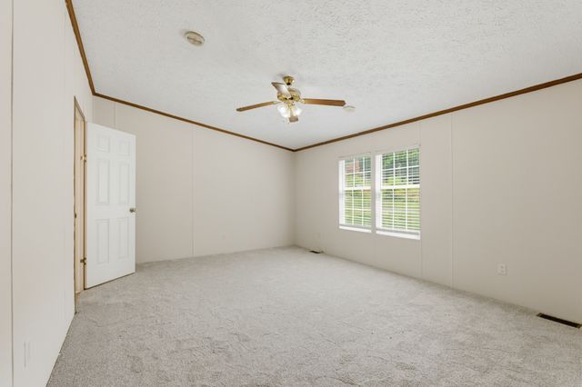 6101 Spring Creek Rd, Cookeville, TN 38506
