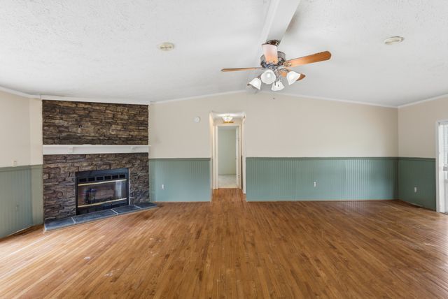 6101 Spring Creek Rd, Cookeville, TN 38506