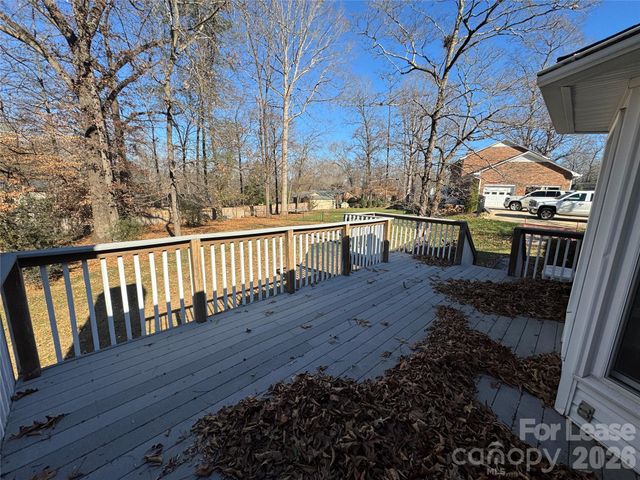 307 Fallingbrook Drive, Belmont, NC 28012