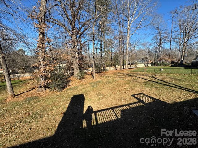 307 Fallingbrook Drive, Belmont, NC 28012