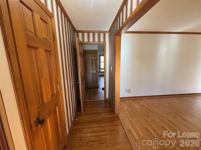 307 Fallingbrook Drive, Belmont, NC 28012