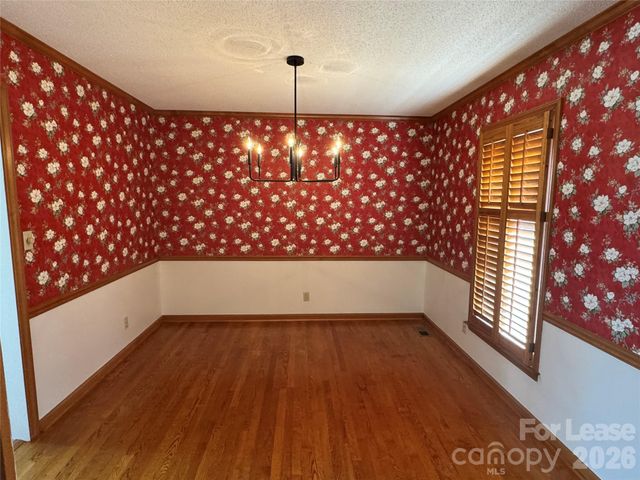 307 Fallingbrook Drive, Belmont, NC 28012